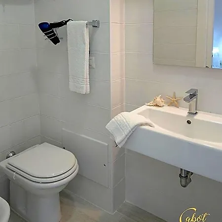 Apartment Cabot Cove Geata